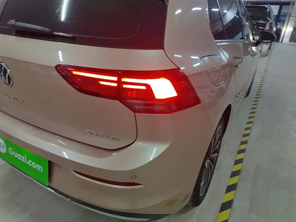 Volkswagen Golf 2021 из CN, фото 3
