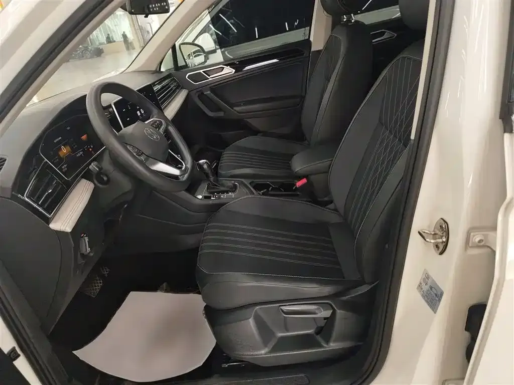 Volkswagen Tiguan L 2022 из CN, фото 7