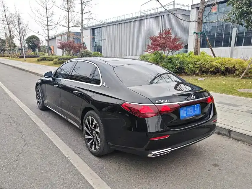 Mercedes-Benz E-Class 2023 из CN, фото 3