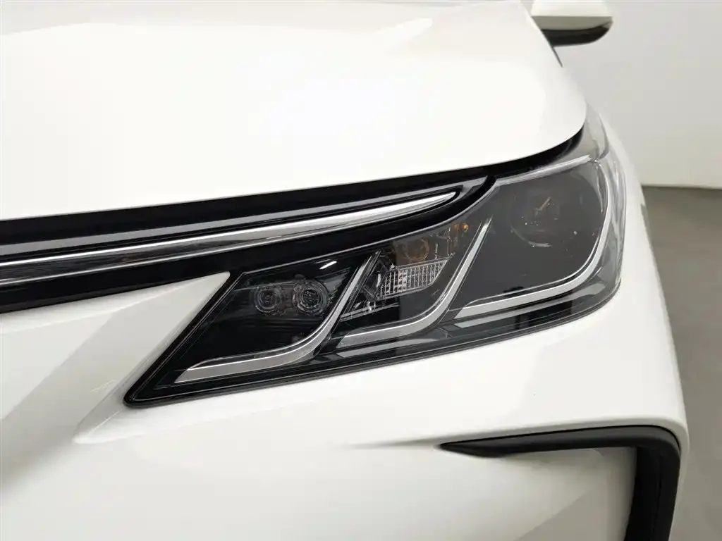 Toyota Corolla 2025 из CN, фото 10