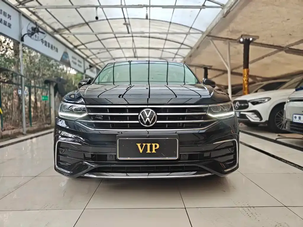 Volkswagen Tiguan L 2022 из CN, фото 2