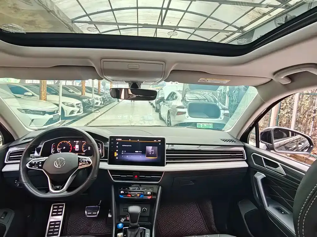 Volkswagen Tiguan L 2022 из CN, фото 9
