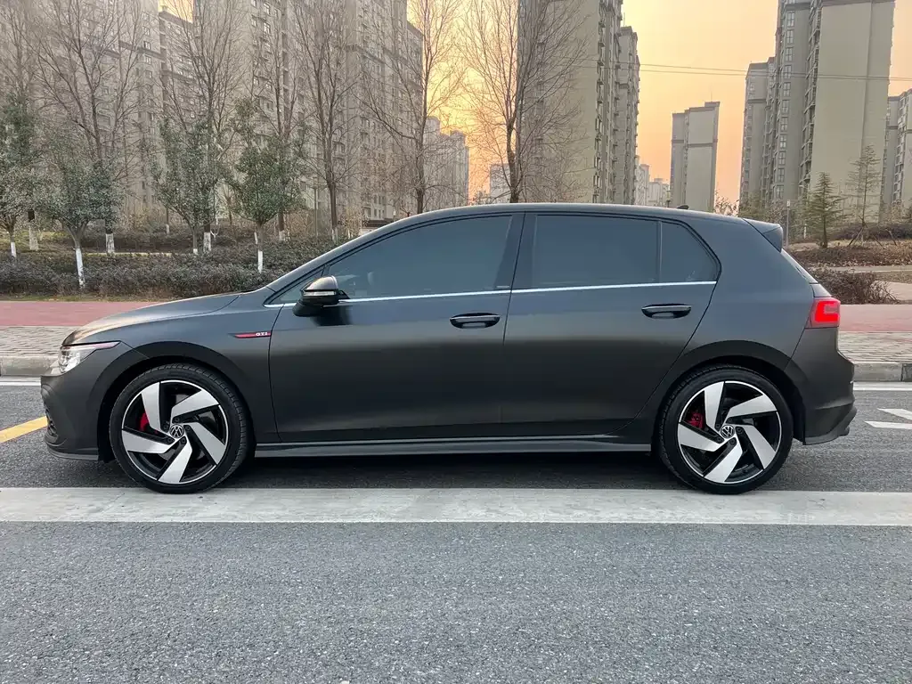 Volkswagen Golf GTI 2023 из CN, фото 8