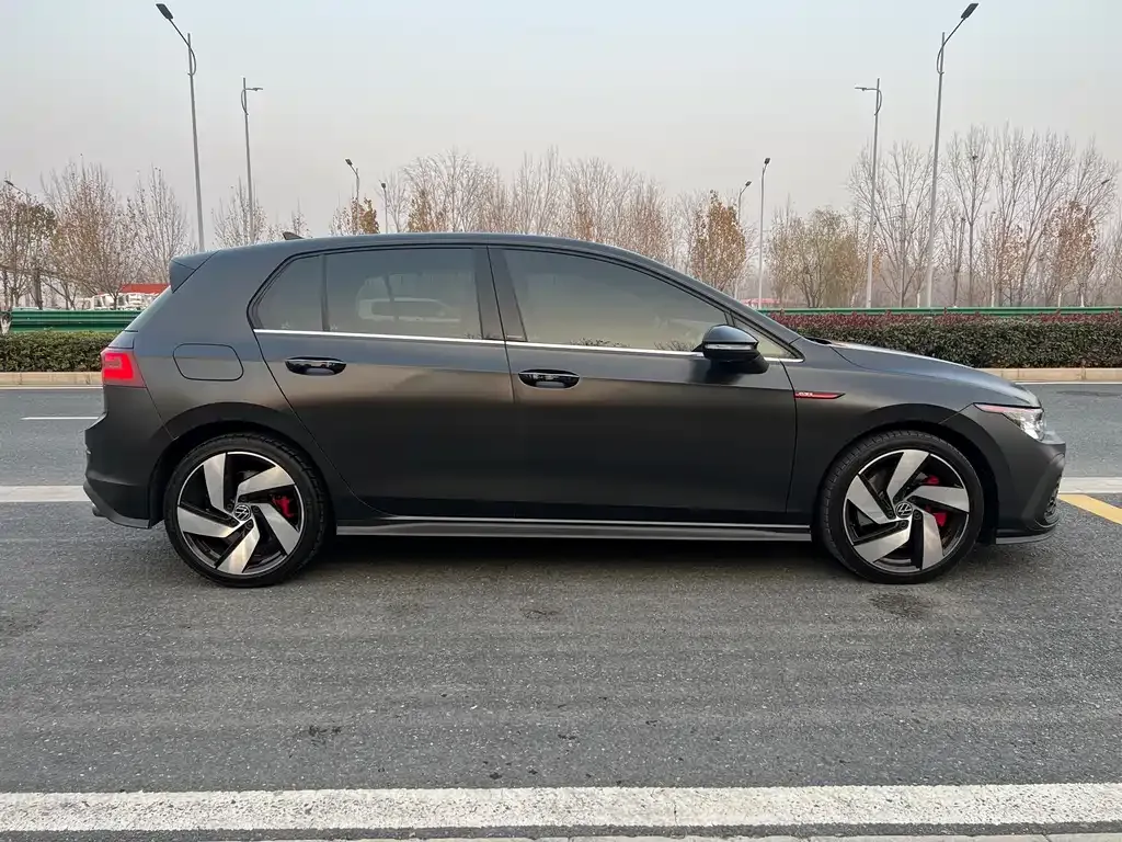 Volkswagen Golf GTI 2023 из CN, фото 3
