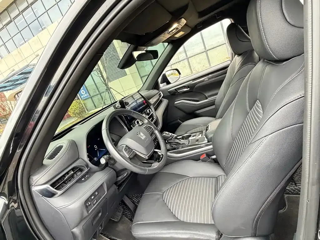 Toyota Crown Kluger 2024 из CN, фото 9