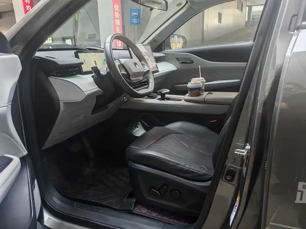 Changan UNI-Z New Energy 2024 из CN, фото 5