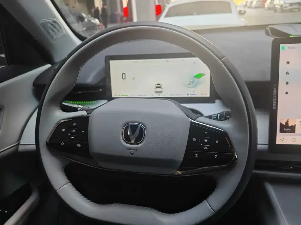 Changan UNI-Z New Energy 2024 из CN, фото 9