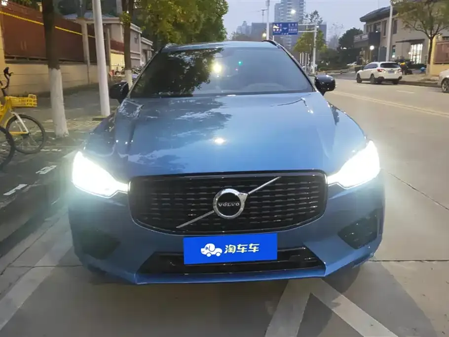 Volvo XC60 2021 из CN, фото 2
