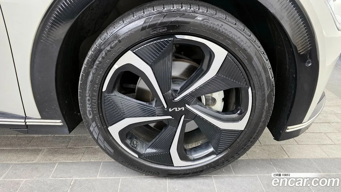 Kia EV6 2023 из KR, фото 10