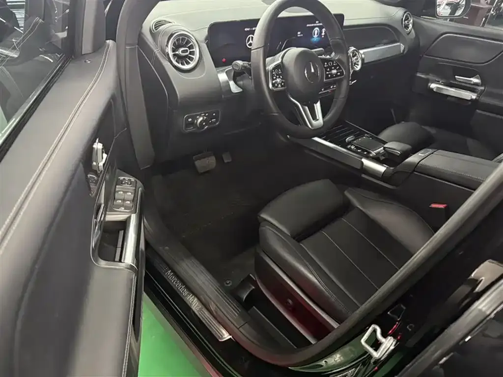 Mercedes-Benz GLB 2021 из CN, фото 2