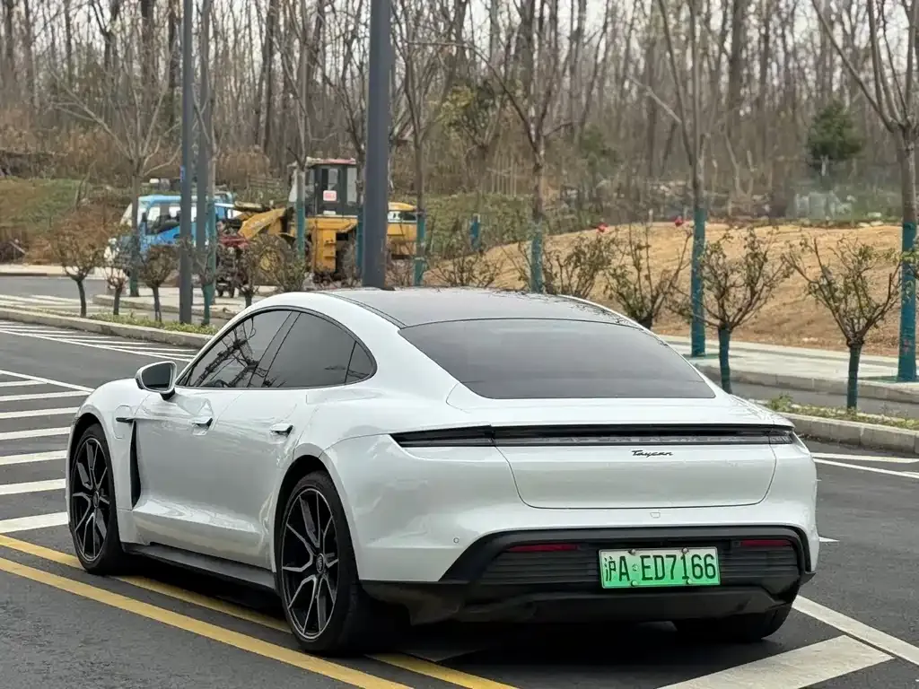 Porsche Taycan 2024 из CN, фото 7