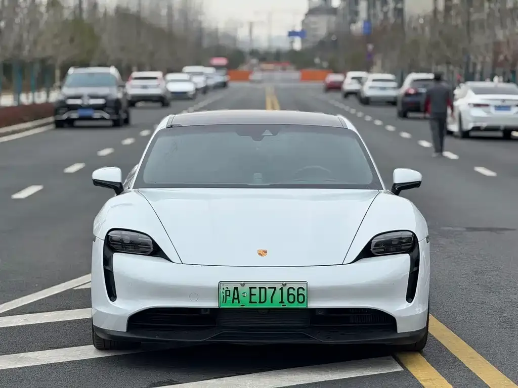 Porsche Taycan 2024 из CN, фото 6