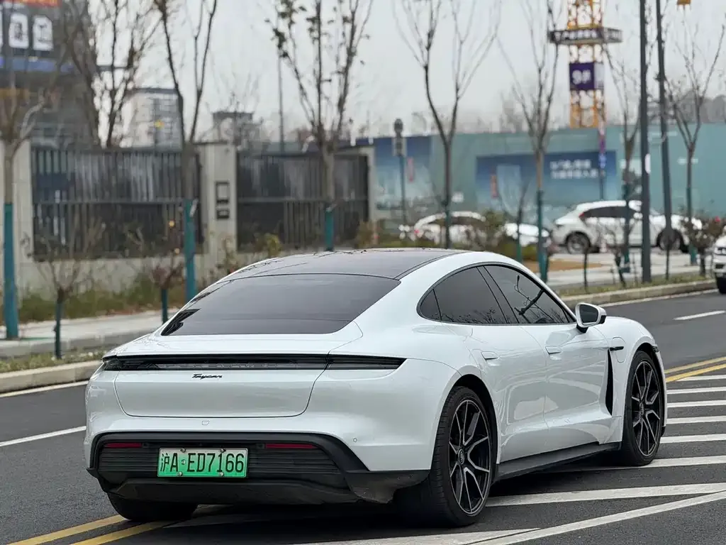 Porsche Taycan 2024 из CN, фото 3