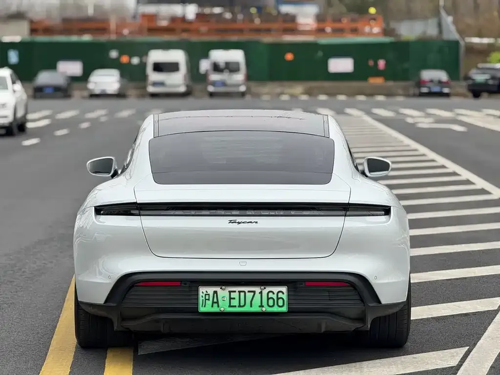 Porsche Taycan 2024 из CN, фото 2