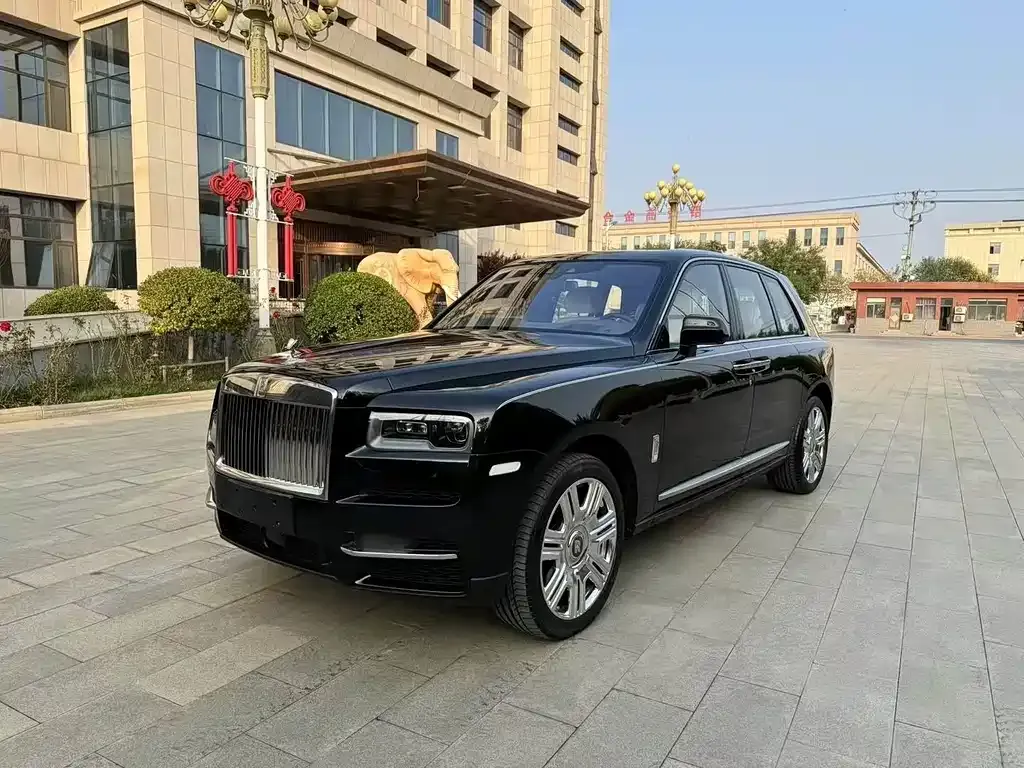 Rolls-Royce Cullinan 2023 из CN, фото 1