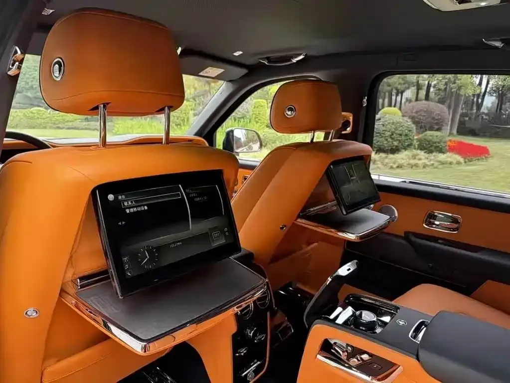 Rolls-Royce Cullinan 2023 из CN, фото 2
