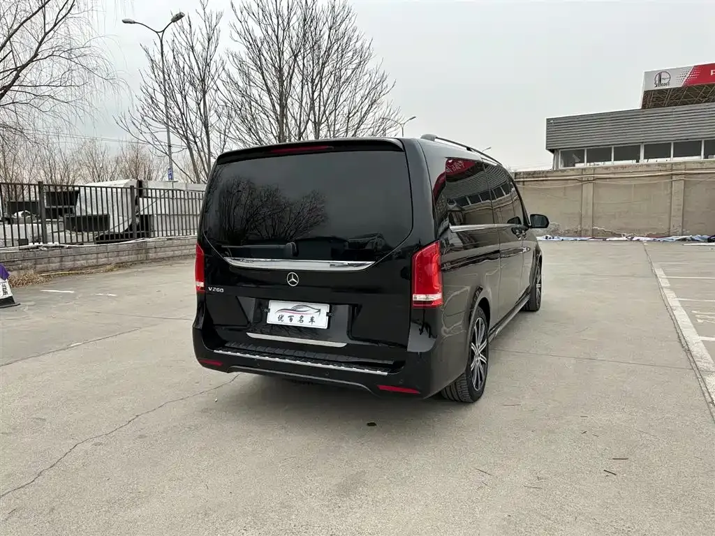 Mercedes-Benz V-Class 2023 из CN, фото 4