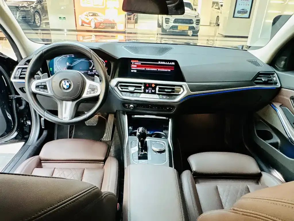 BMW 3 Series 2022 из CN, фото 6