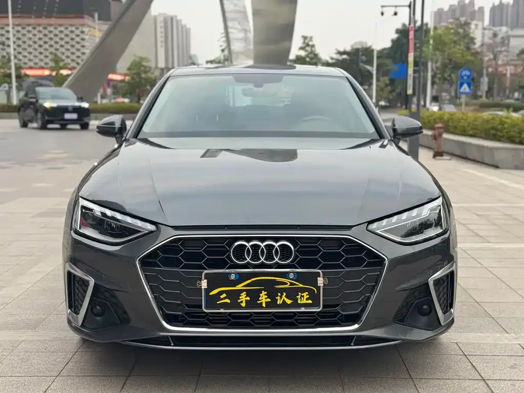 Audi A4L 2021 из CN, фото 1