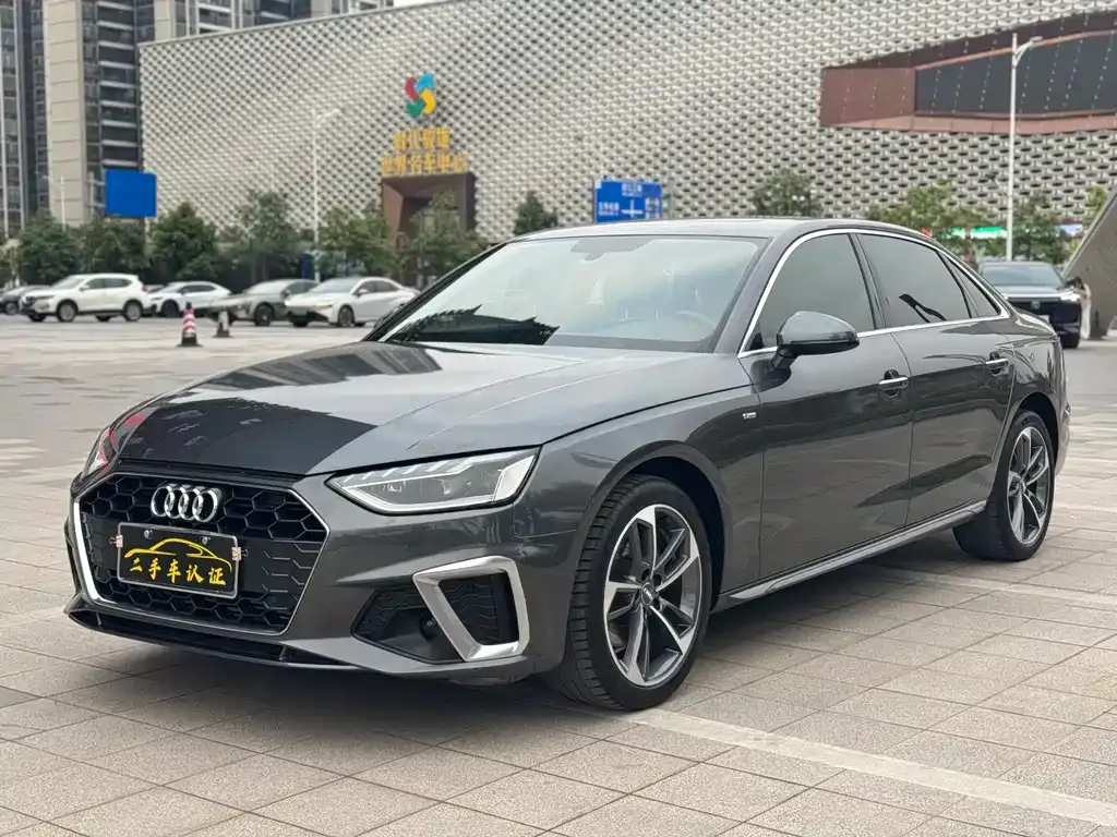 Audi A4L 2021 из CN, фото 9