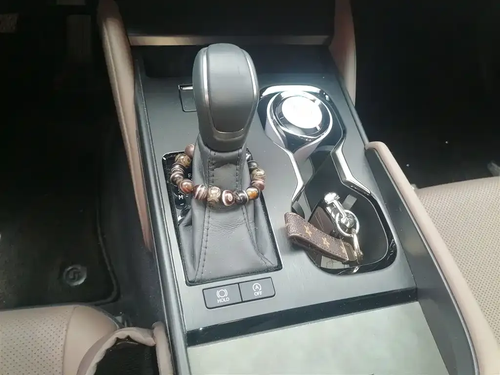 Lexus ES 2025 из CN, фото 8
