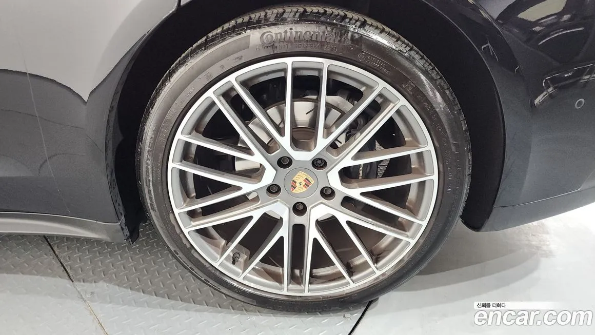 Porsche Panamera 2024 из KR, фото 9