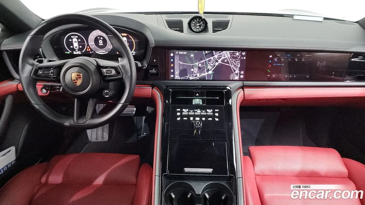Porsche Panamera 2024 из KR, фото 8