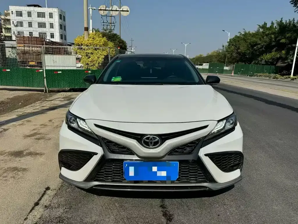 Toyota Camry 2022 из CN, фото 4