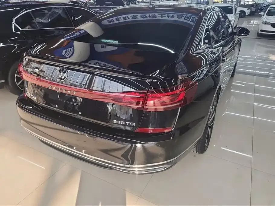 Volkswagen Passat 2022 из CN, фото 10
