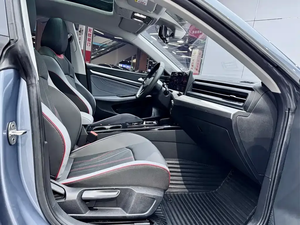 Volkswagen Lamando 2022 из CN, фото 8