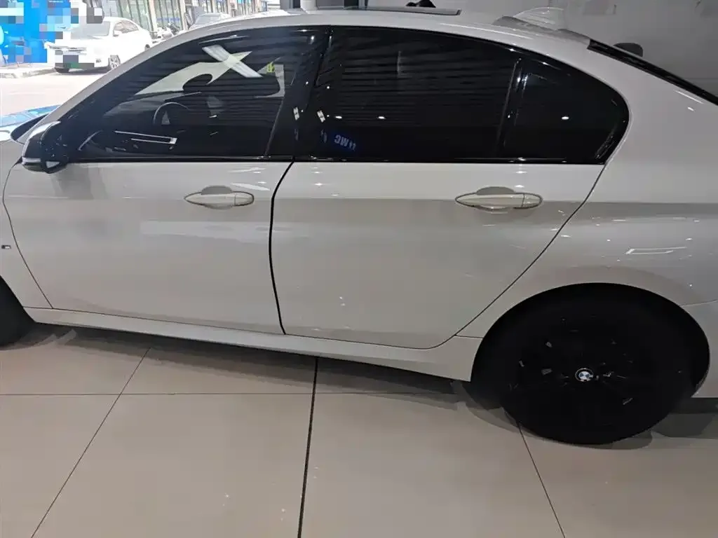 BMW 1 Series 2022 из CN, фото 2