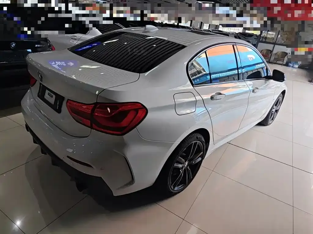 BMW 1 Series 2022 из CN, фото 4