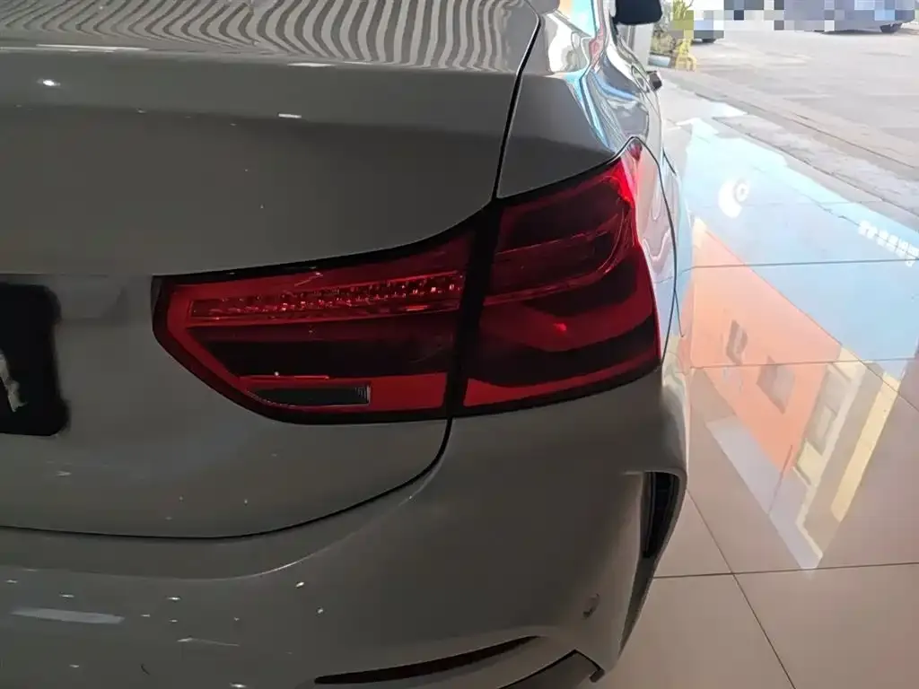 BMW 1 Series 2022 из CN, фото 3