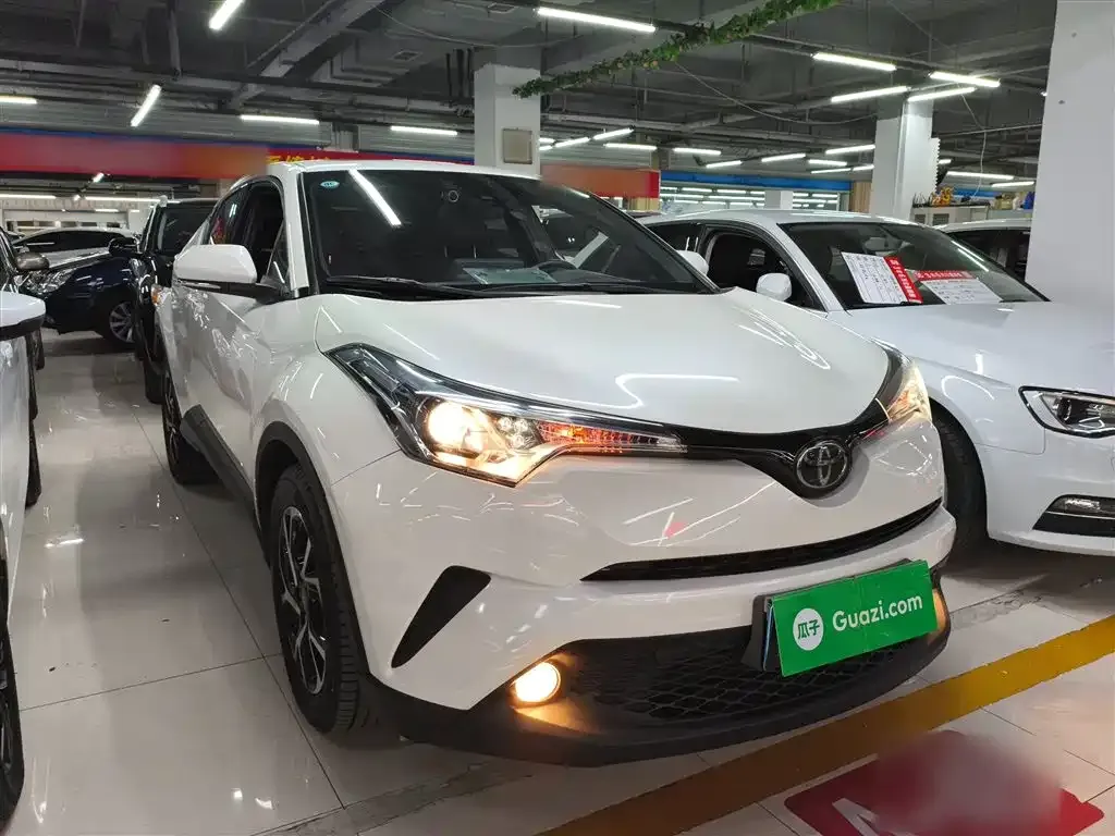 Toyota C-HR 2021 из CN, фото 4
