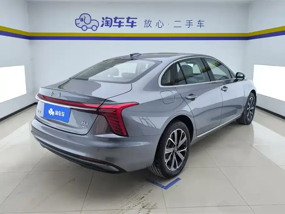 Hongqi H5 PHEV 2025 из CN, фото 9