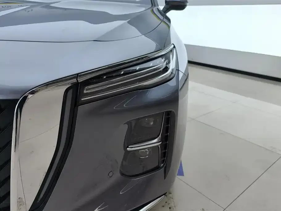Hongqi H5 PHEV 2025 из CN, фото 2