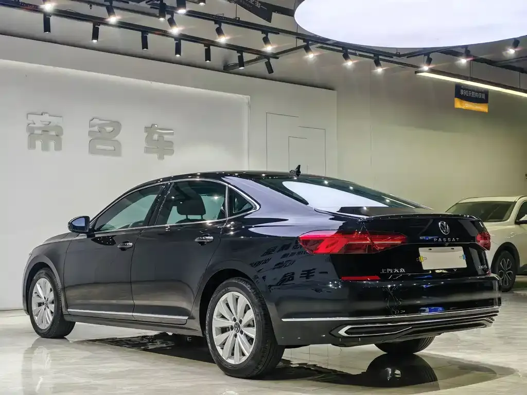 Volkswagen Passat 2021 из CN, фото 5