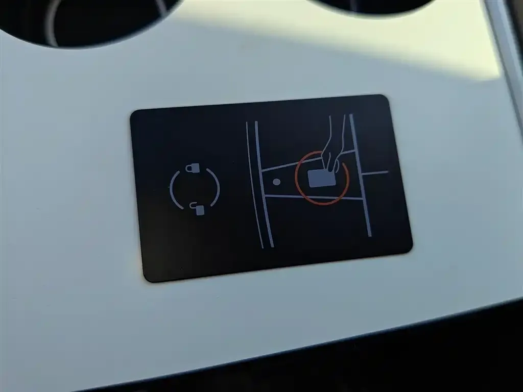 Tesla Model Y 2024 из CN, фото 2