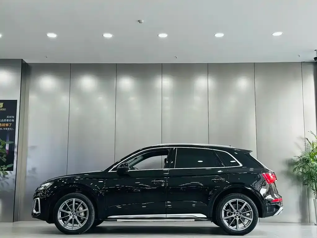 Audi Q5L 2022 из CN, фото 4