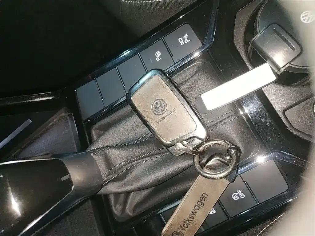 Volkswagen Passat 2024 из CN, фото 9