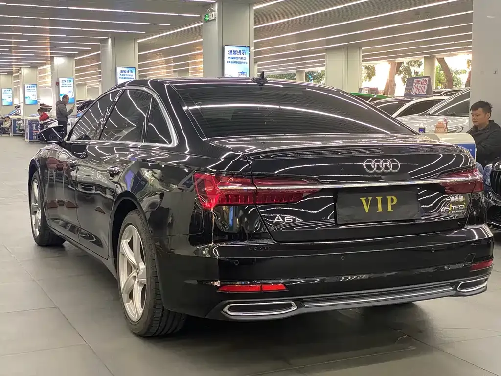 Audi A6L 2021 из CN, фото 7