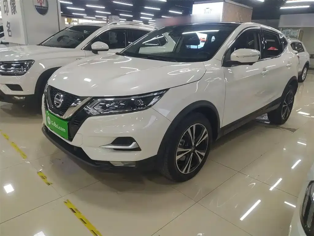 Nissan Qashqai 2021 из CN, фото 2