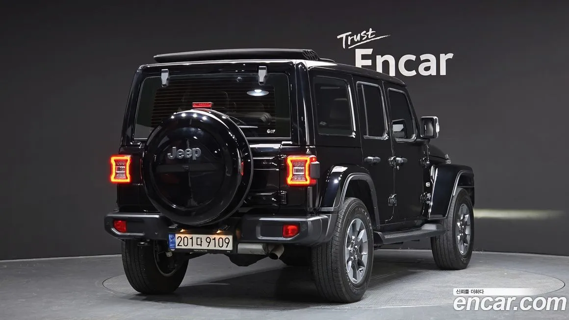 Jeep Wrangler — фото 2