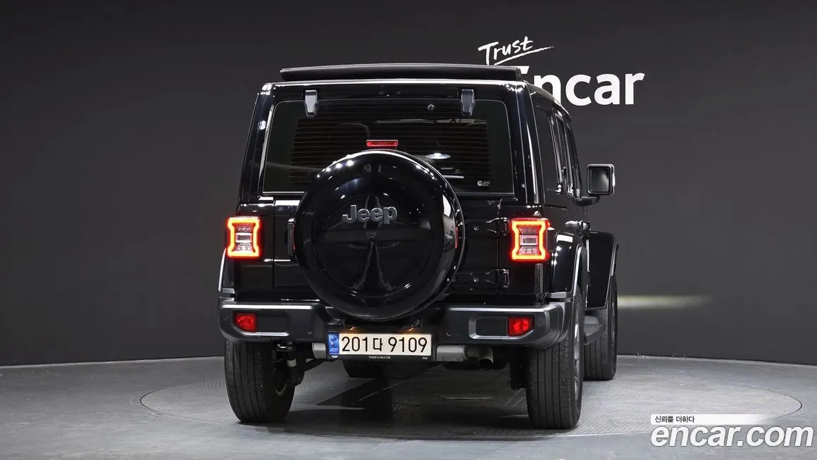 Jeep Wrangler — фото 4