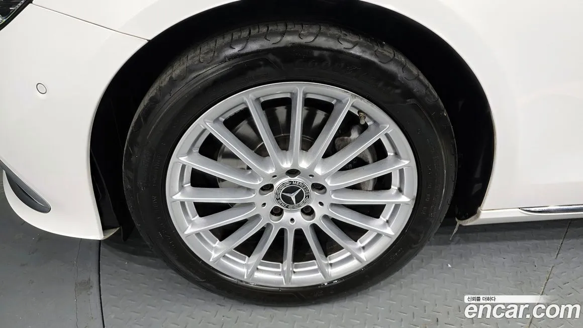 Mercedes-Benz E-Class 2021 из KR, фото 5