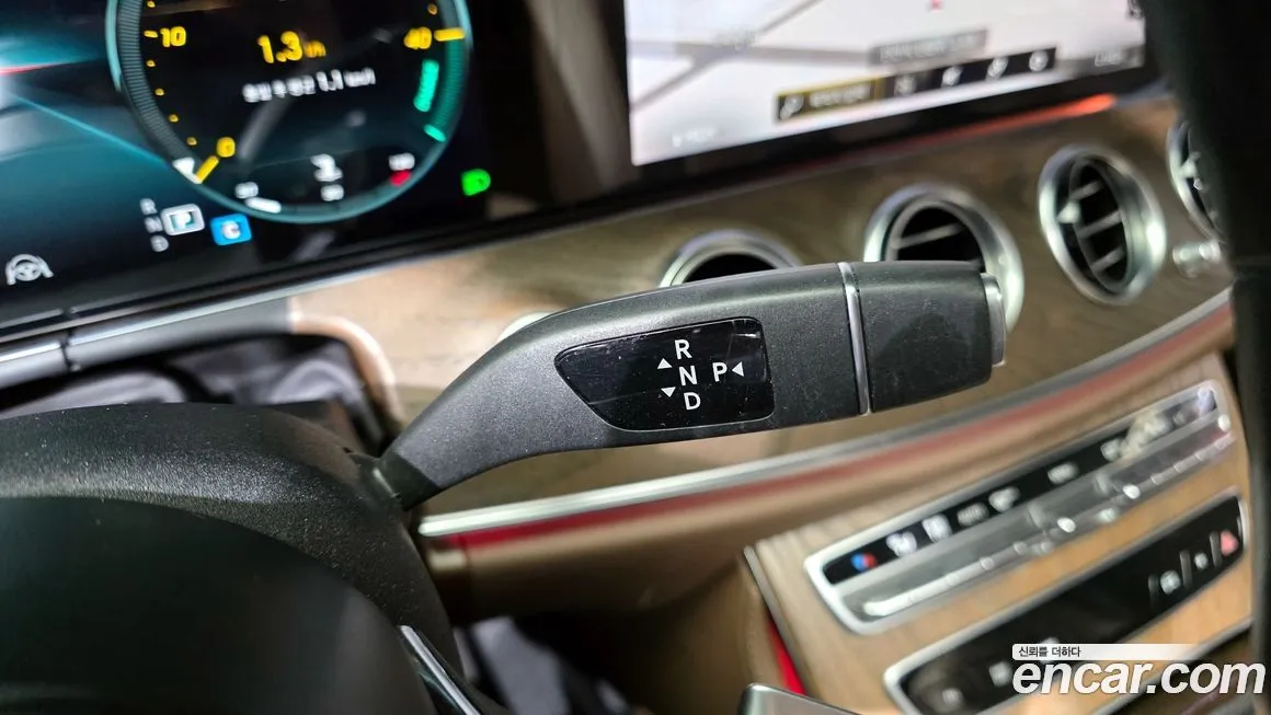 Mercedes-Benz E-Class 2021 из KR, фото 6