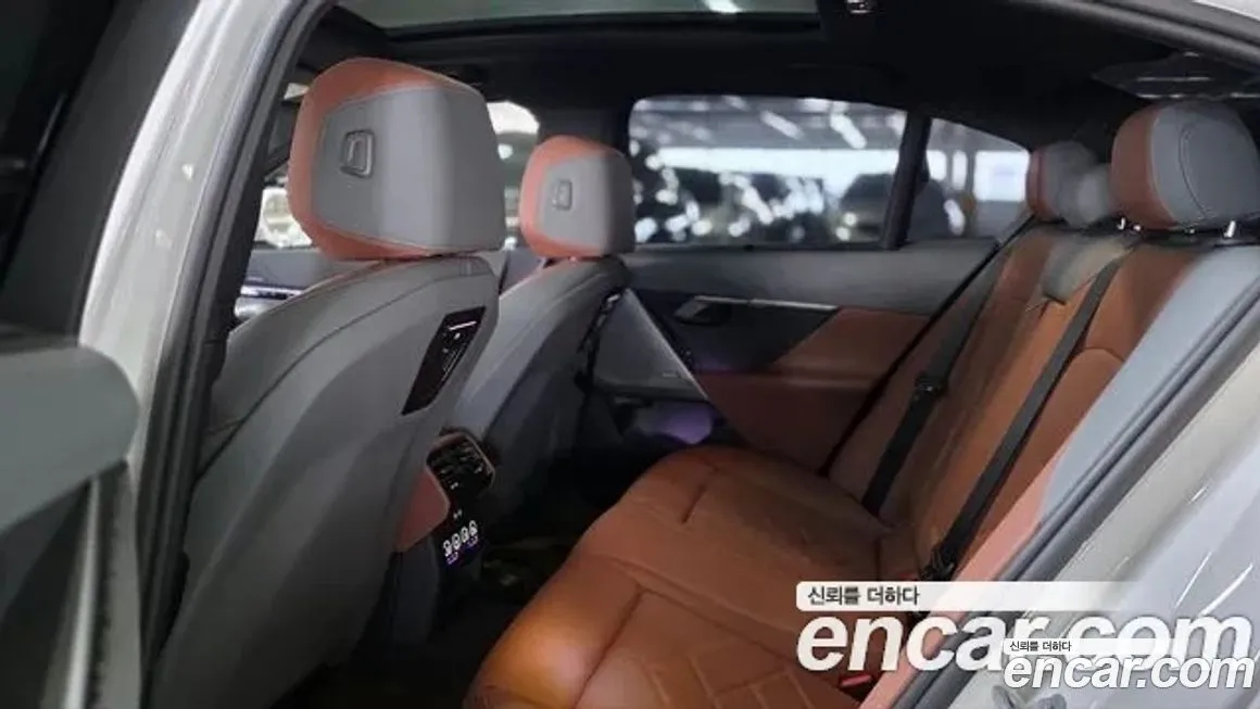 BMW 5-Series 2025 из KR, фото 10