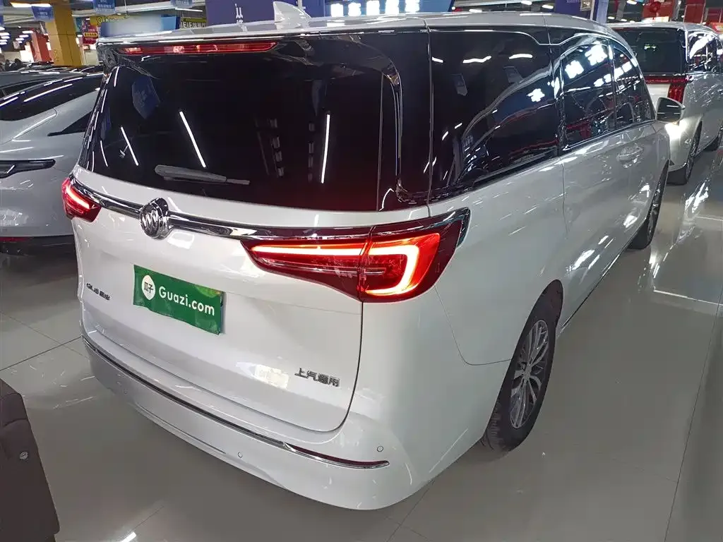Buick GL8 2024 из CN, фото 2