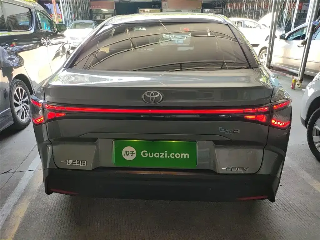 Toyota bZ3 2023 из CN, фото 6