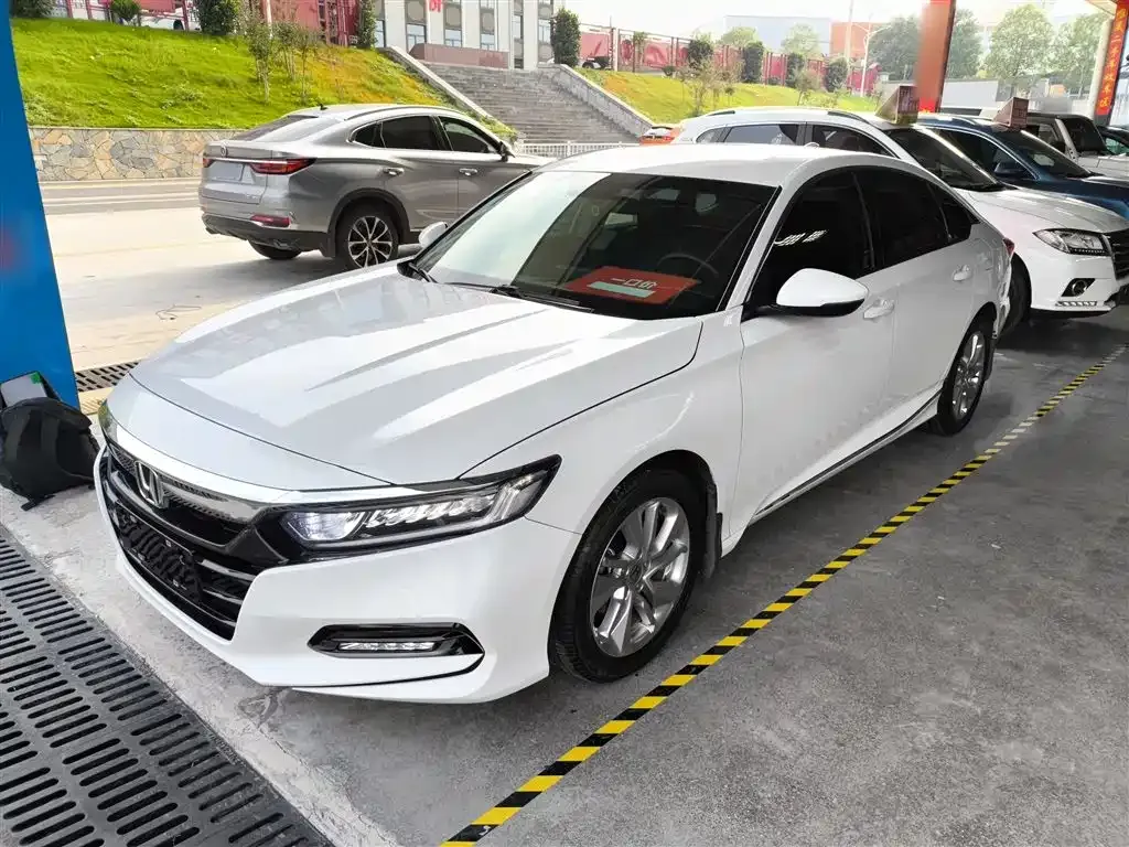 Honda Accord 2021 из CN, фото 2